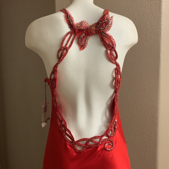 Vintage red gown - Picture 6 of 12